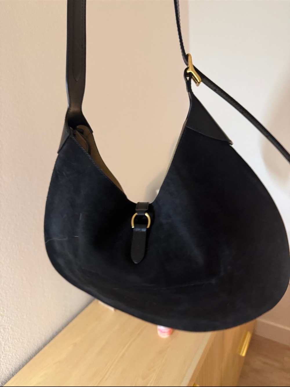 Polo by Ralph Lauren Black Suede Large Shoulder Bag with Gold Hardware - Picture 3 of 7